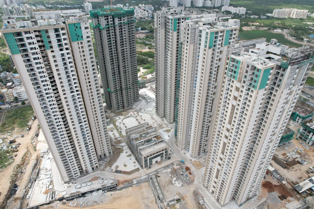 Construction project supervision